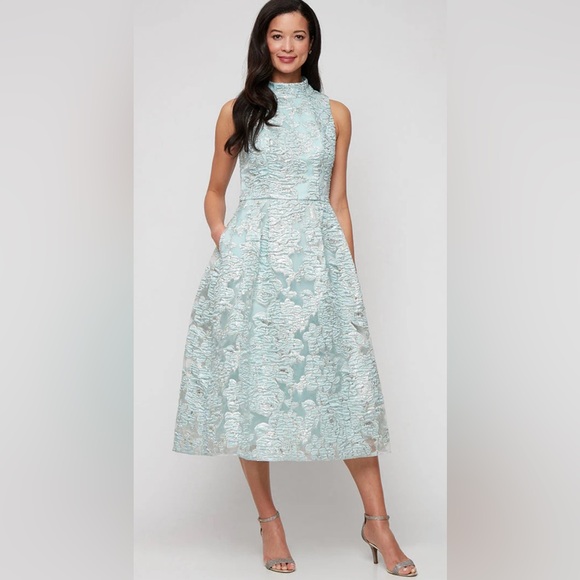 Alex Evenings Dresses & Skirts - Alex Evenings Midi Sequined Floral Sheath Dress NWT